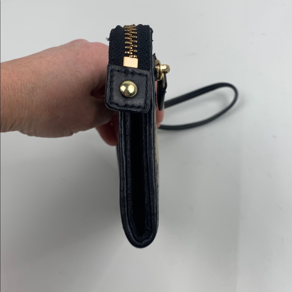 Coach Signature Jacquard Black and Tan Wristlet wallet Gold zipper Pockets EUC - Picture 6 of 15